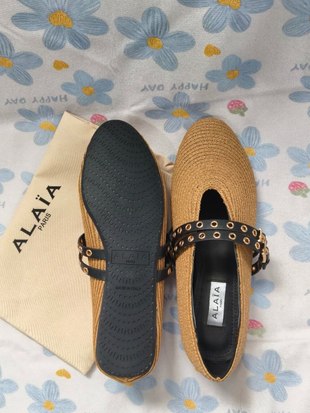 Alaia straw double-button Mary Jane flats - Picture 8 of 11